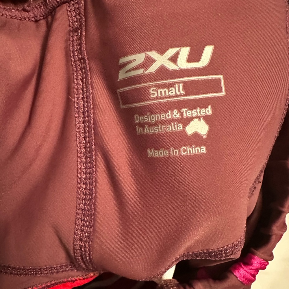 2XU racer back and triathlon and  cycling shorts - Picture 3 of 7